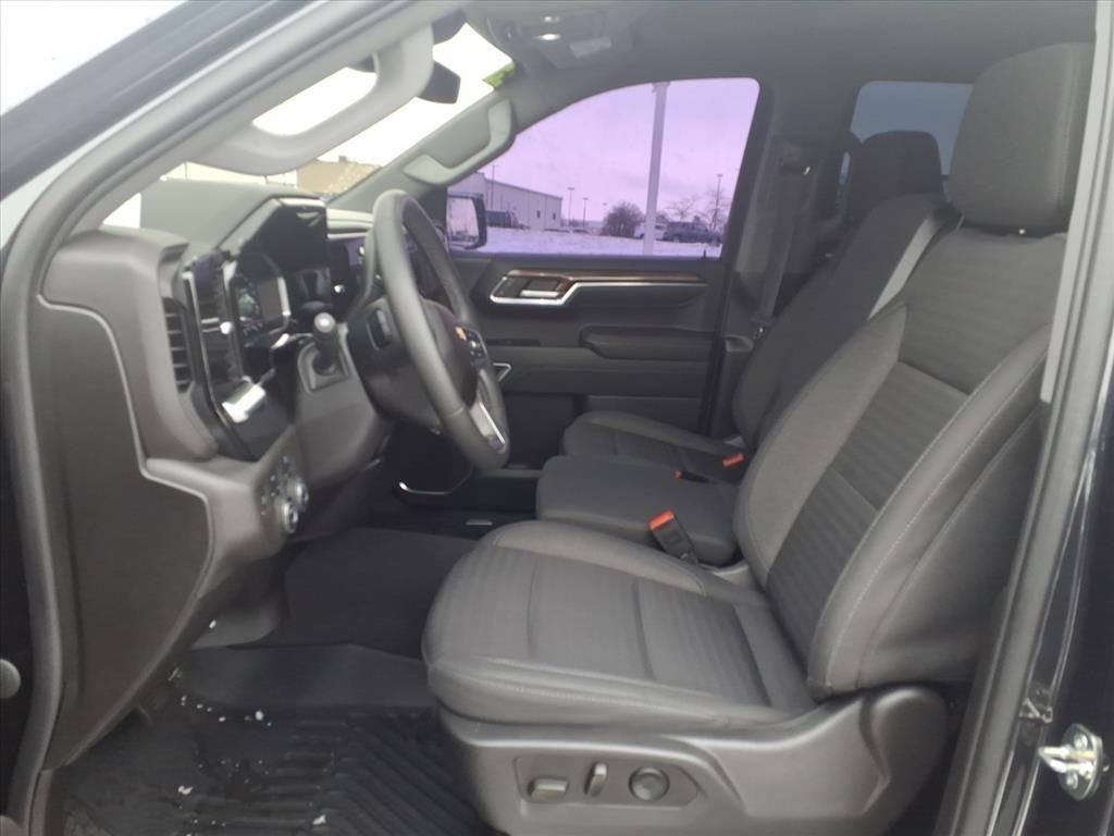 2023 Chevrolet Silverado 1500 LT LT1