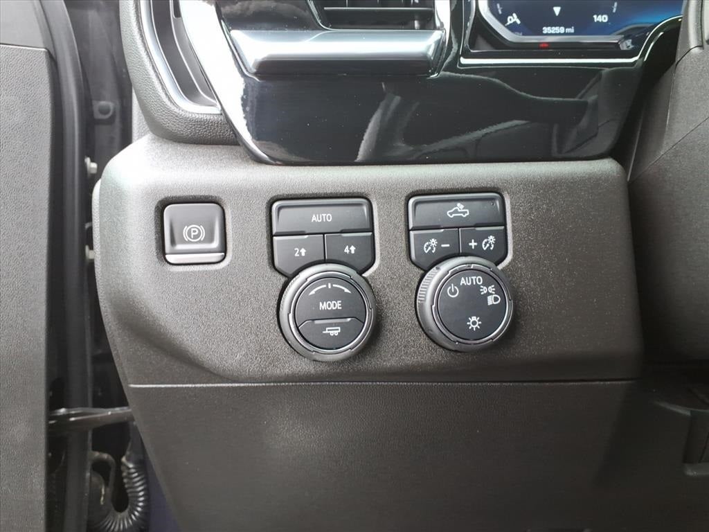 2022 Chevrolet Silverado 1500 LT Texas Edition