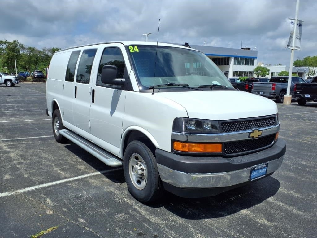 2024 Chevrolet Express 2500 Work Van Cargo