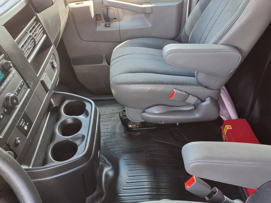 2022 Chevrolet Express 2500 Work Van Cargo