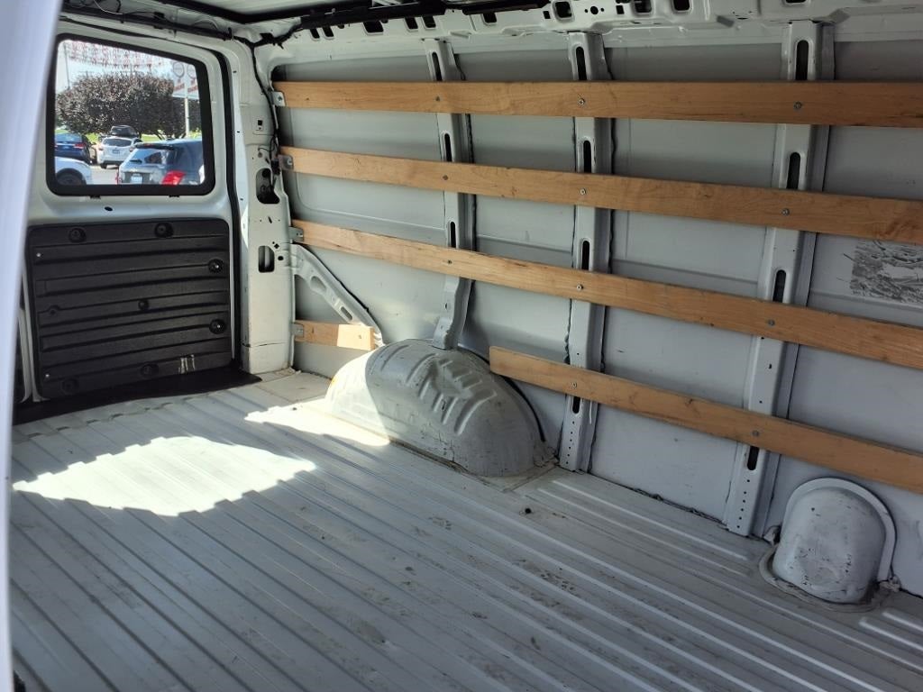 2022 Chevrolet Express 2500 Work Van Cargo