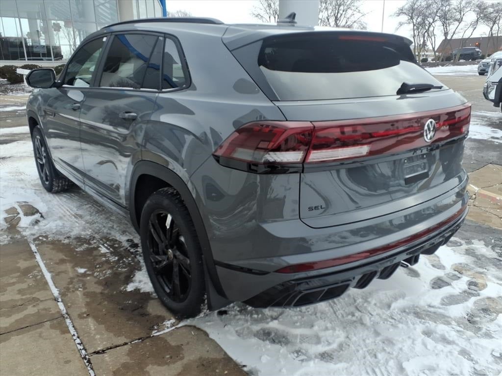 2026 Volkswagen Atlas Cross Sport 2.0T SEL R-Line Black