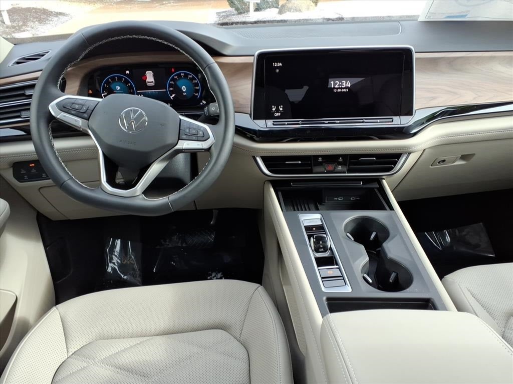 2026 Volkswagen Atlas 2.0T SE