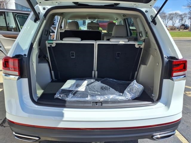 2025 Volkswagen Atlas 2.0T SE