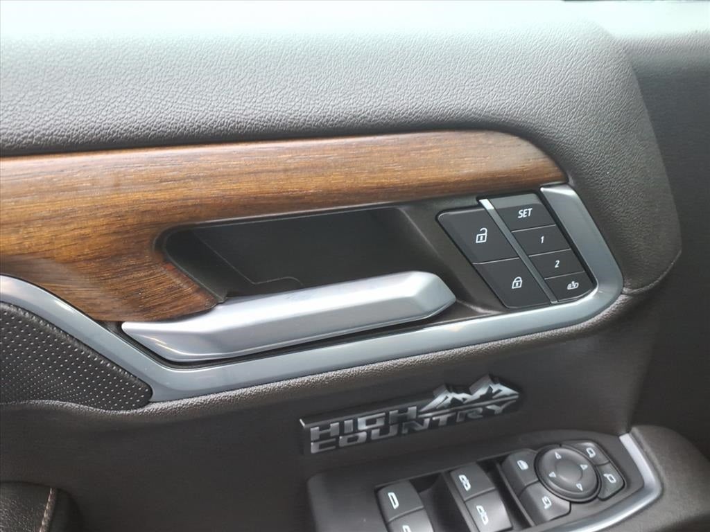 2022 Chevrolet Silverado 1500 High Country