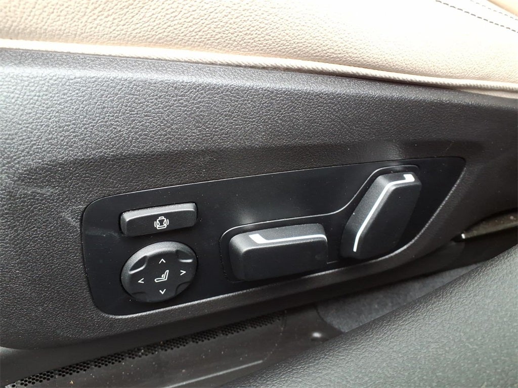 2025 BMW 330i 330i xDrive