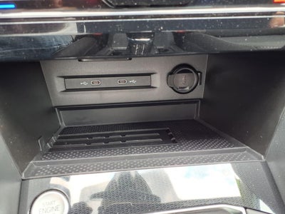 2025 Volkswagen Taos 1.5T SE Black