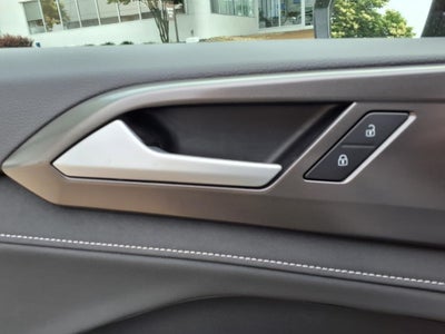 2025 Volkswagen Taos 1.5T SE Black