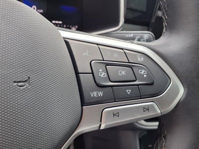 2025 Volkswagen Taos 1.5T SE Black