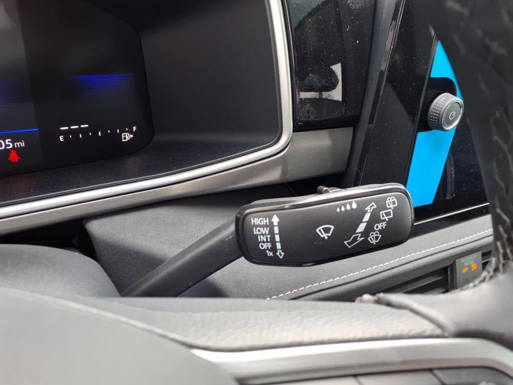 2025 Volkswagen Taos 1.5T SE Black