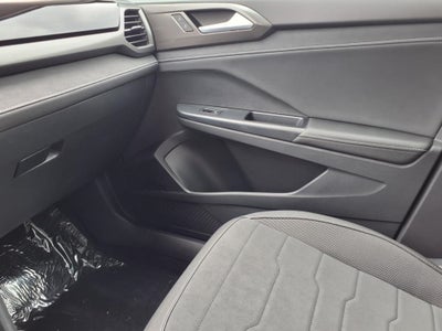 2025 Volkswagen Taos 1.5T SE Black