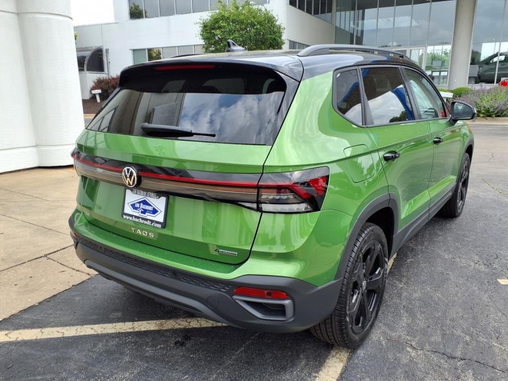 2025 Volkswagen Taos 1.5T SE Black