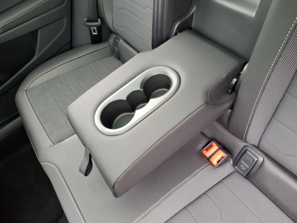 2025 Volkswagen Taos 1.5T SE Black