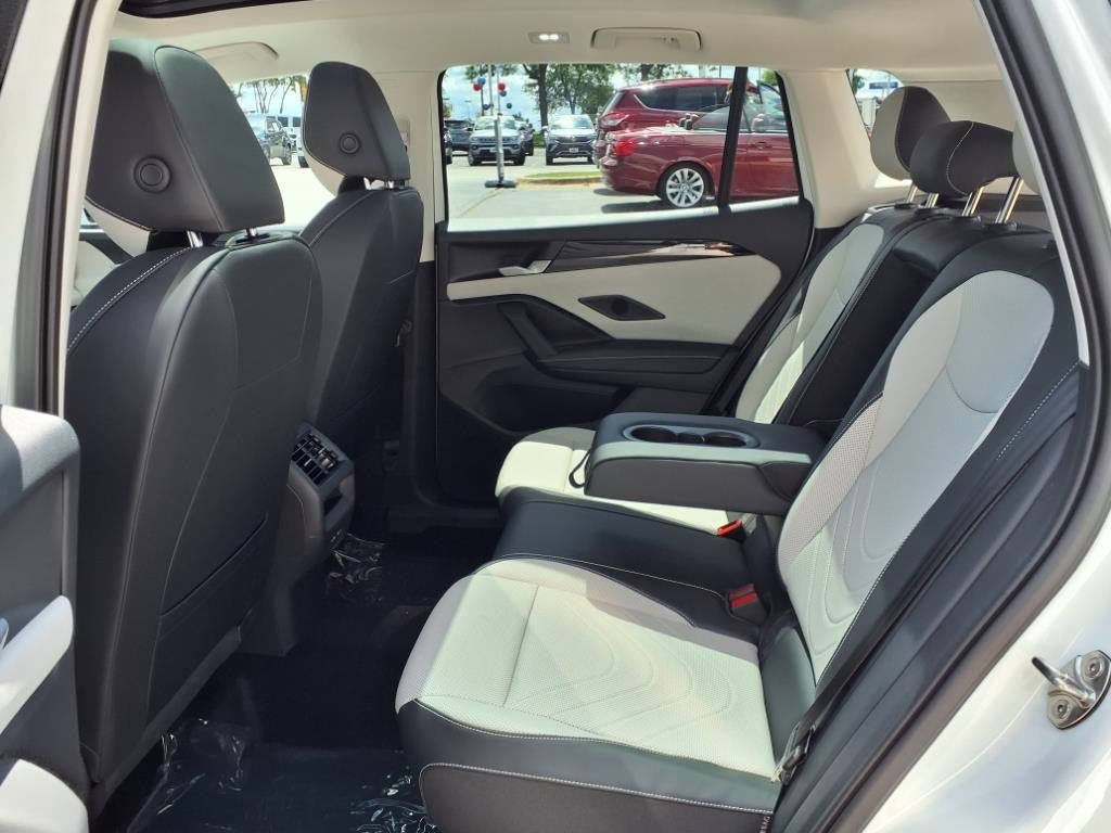 2025 Volkswagen Tiguan 2.0T SE