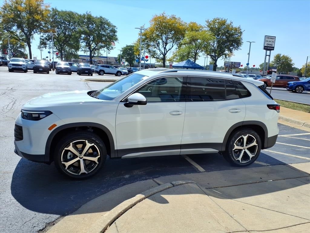 2025 Volkswagen Tiguan 2.0T SE