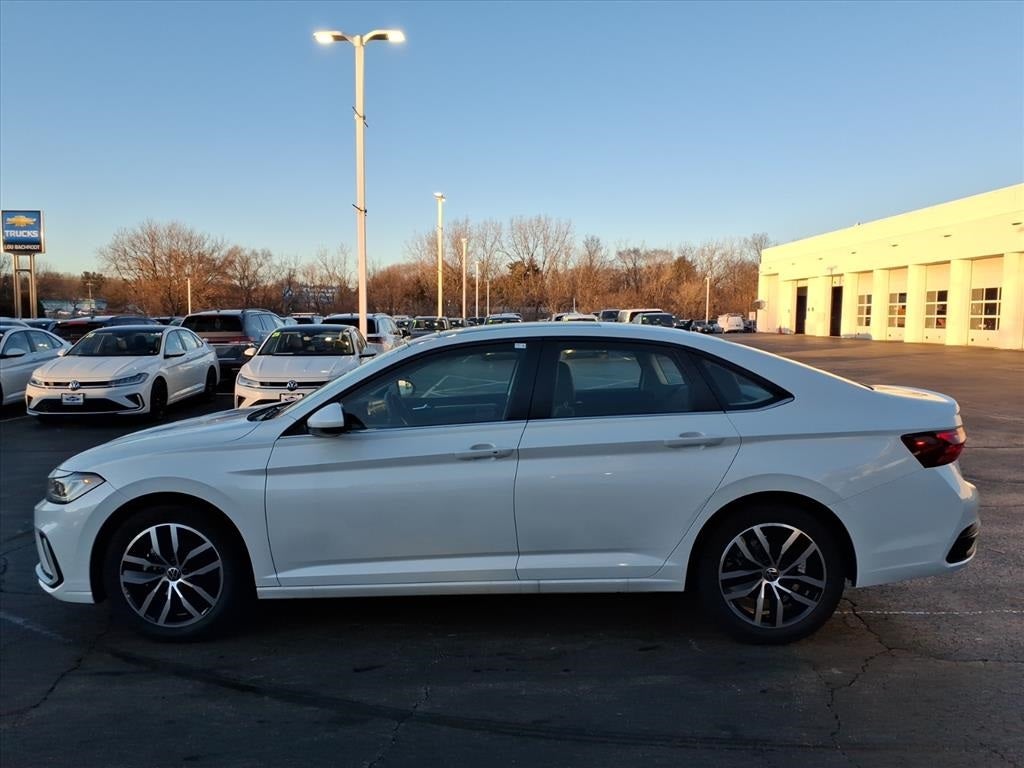 2025 Volkswagen Jetta 1.5T SE