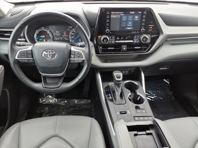 2022 Toyota Highlander Hybrid XLE