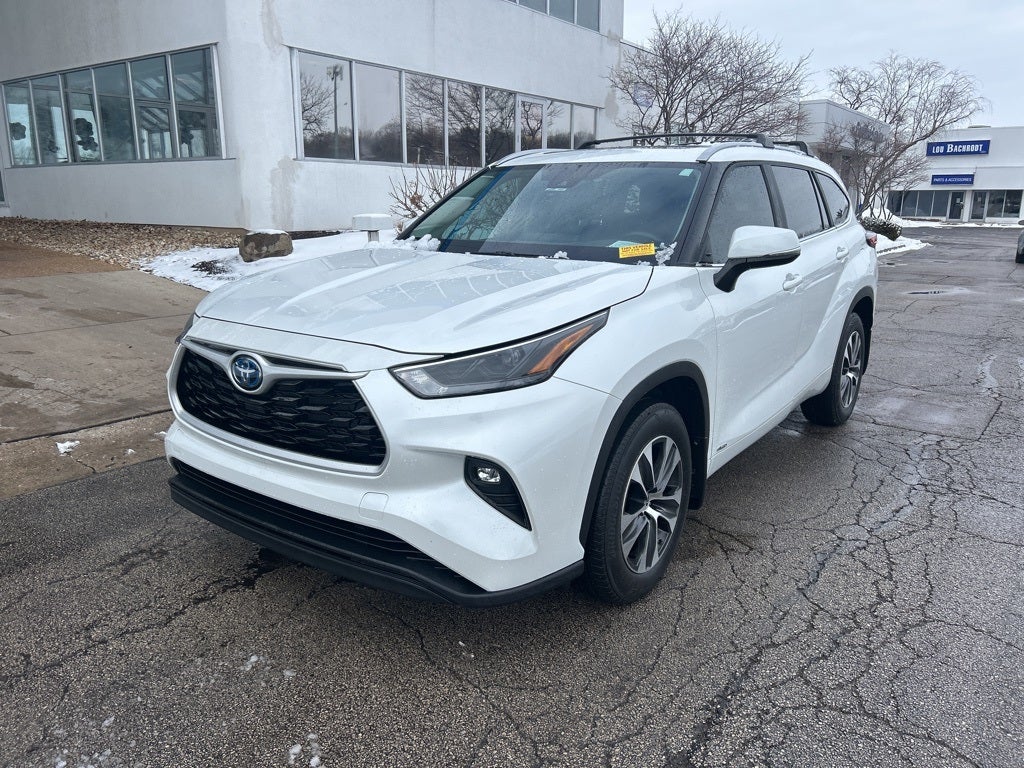 2023 Toyota Highlander Hybrid XLE