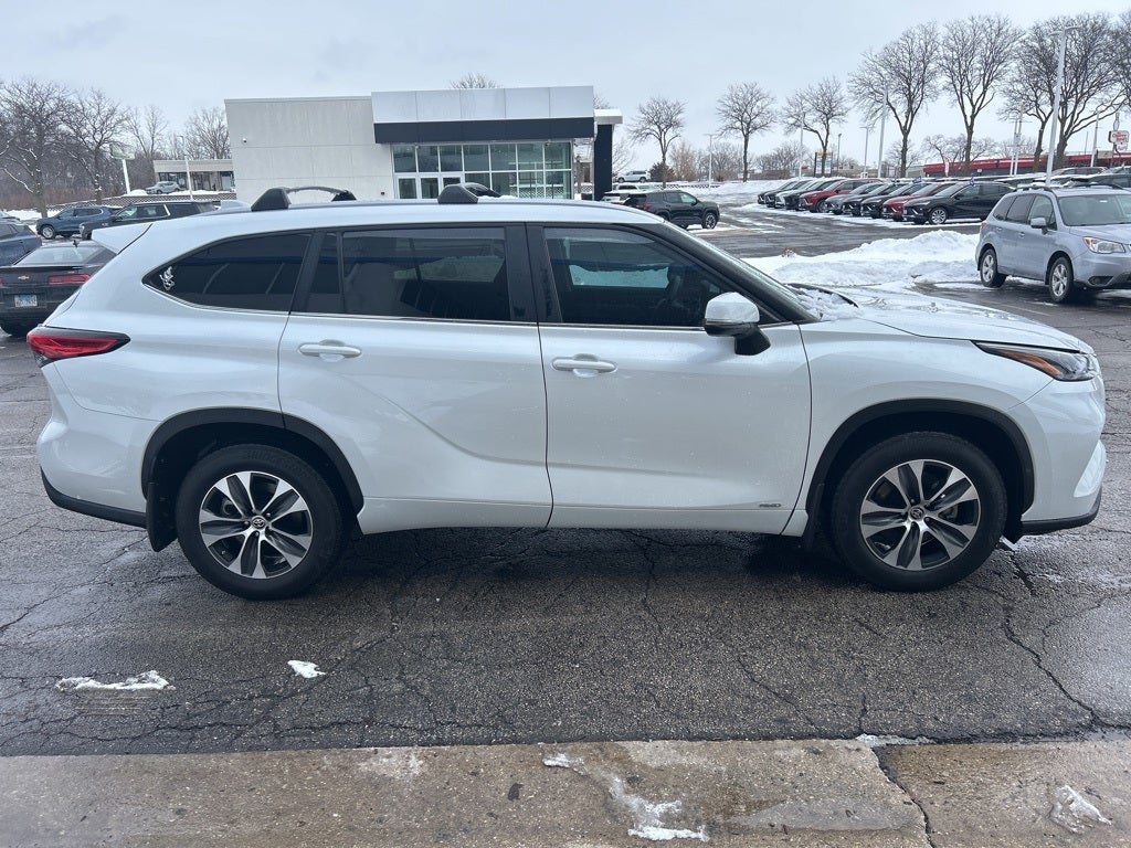 2023 Toyota Highlander Hybrid XLE