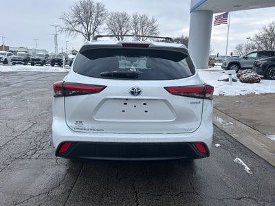 2023 Toyota Highlander Hybrid XLE