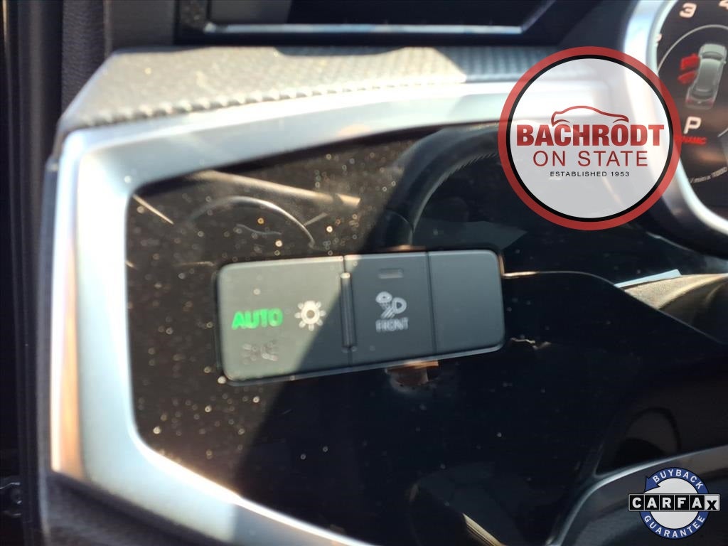 2019 Audi Q3 2.0T Prestige S line quattro