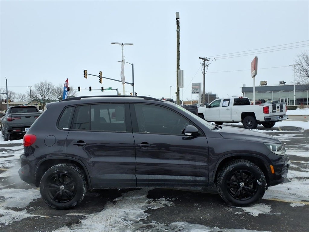 2016 Volkswagen Tiguan S