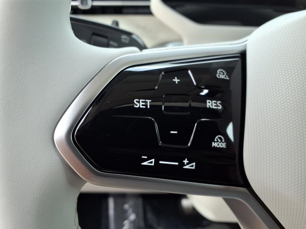 2025 Volkswagen ID. Buzz Pro S Plus