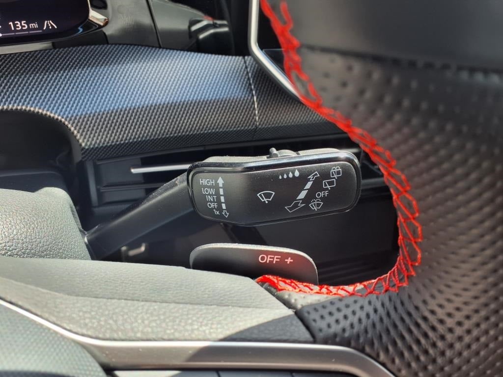 2025 Volkswagen Golf GTI 2.0T SE