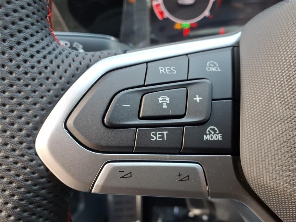 2025 Volkswagen Golf GTI 2.0T SE