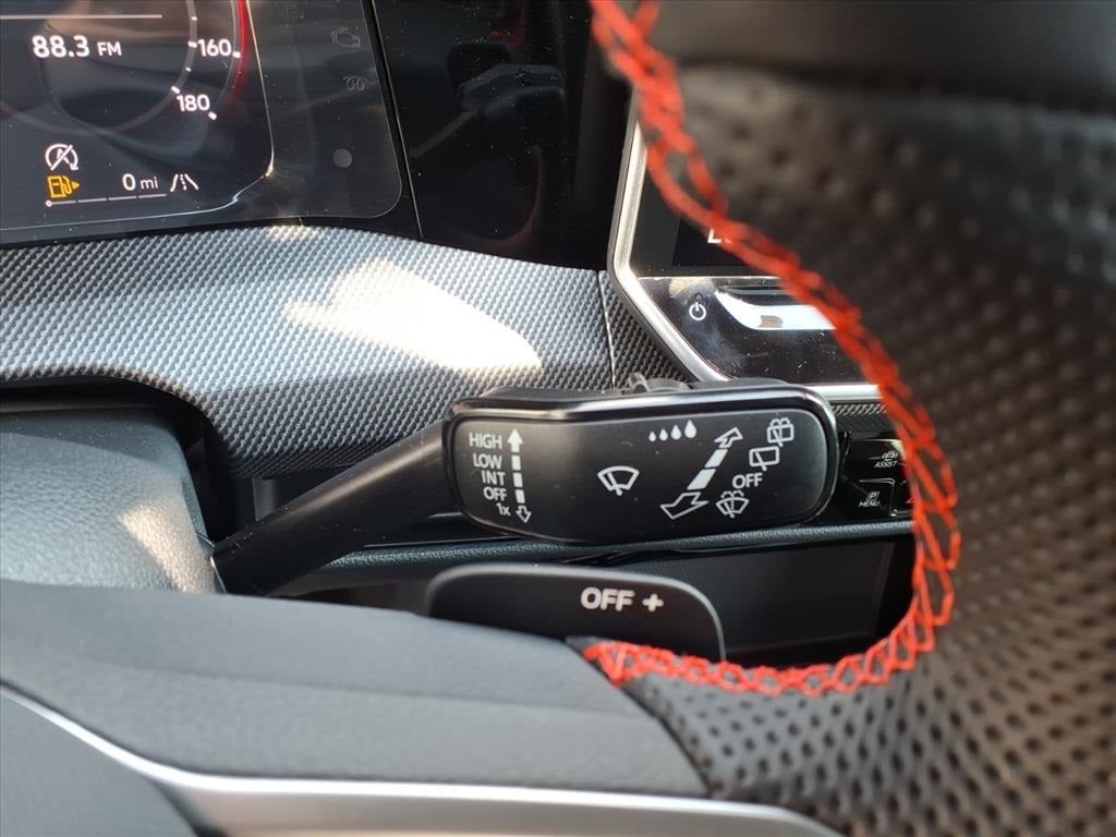 2025 Volkswagen Golf GTI 2.0T SE