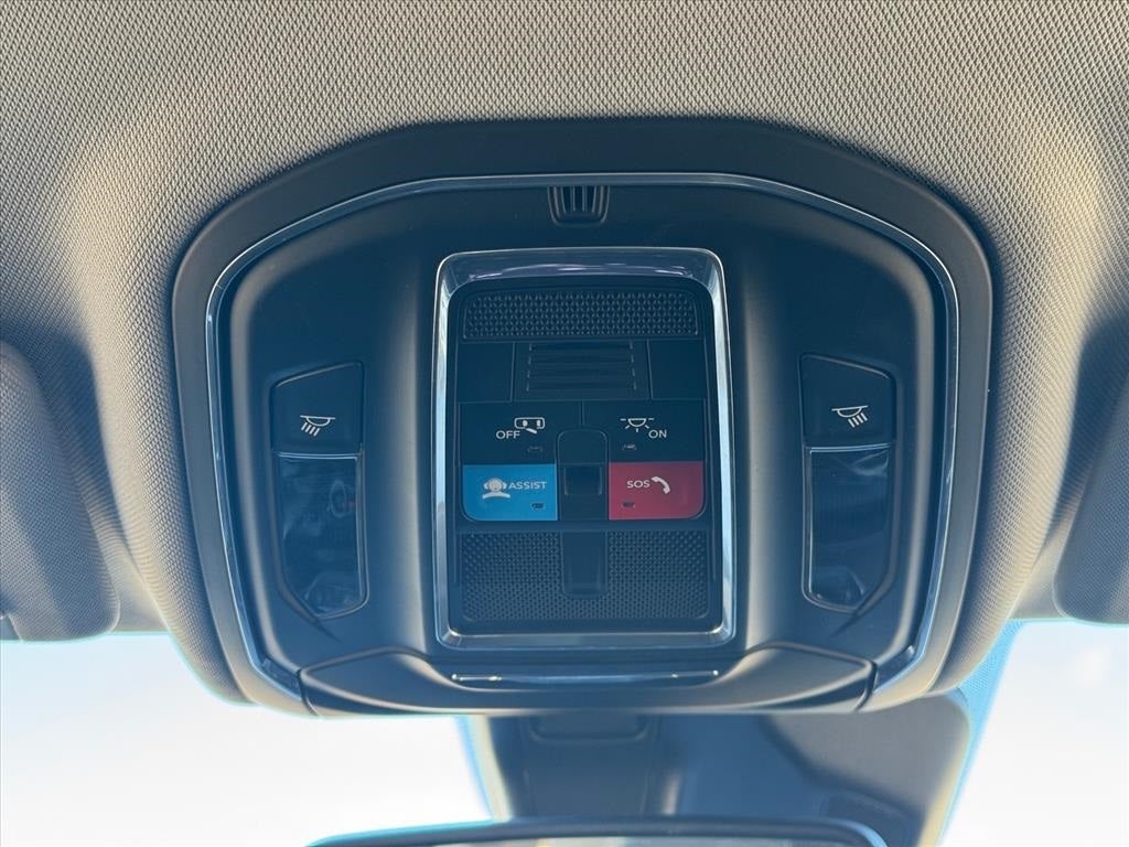 2024 Jeep Grand Cherokee Laredo 4x4