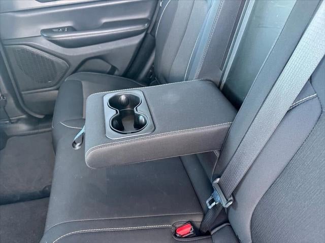 2024 Jeep Grand Cherokee Laredo 4x4