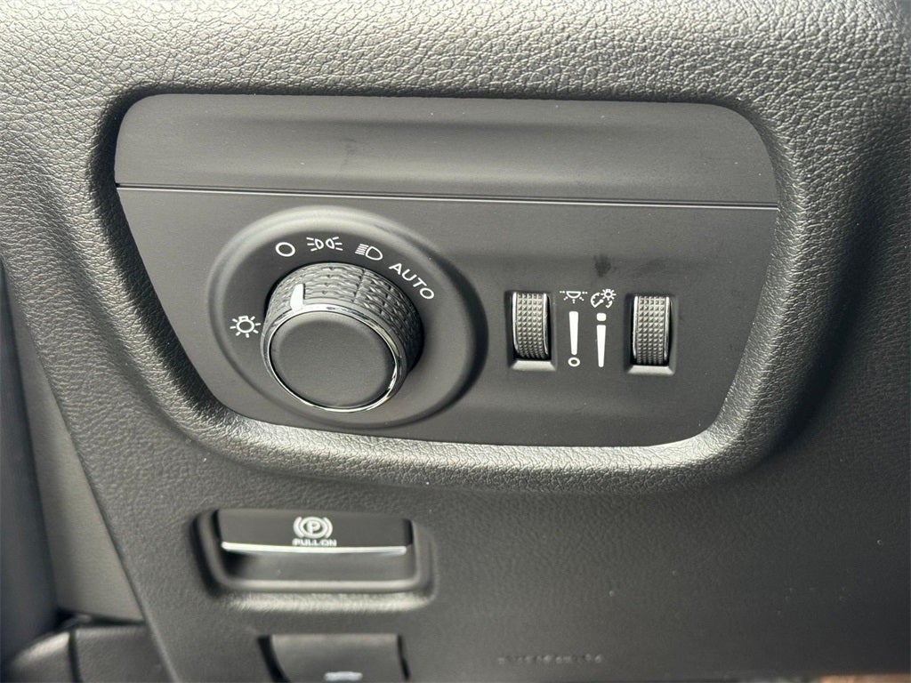 2026 Jeep Grand Cherokee GRAND CHEROKEE ALTITUDE 4X4