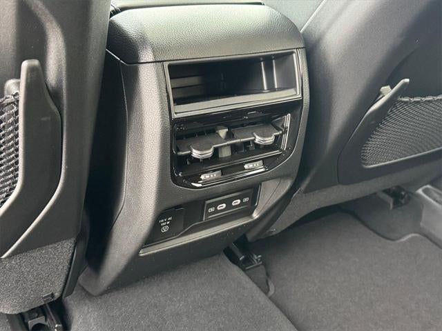 2026 Jeep Grand Cherokee GRAND CHEROKEE ALTITUDE 4X4