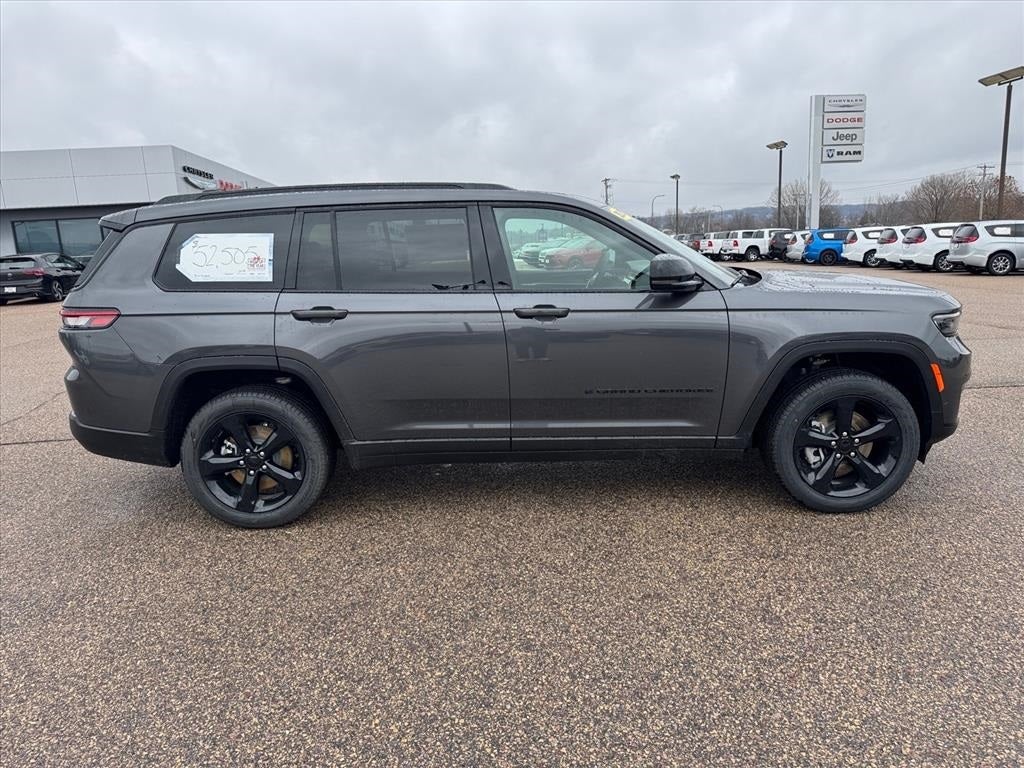 2025 Jeep Grand Cherokee GRAND CHEROKEE L LIMITED 4X4