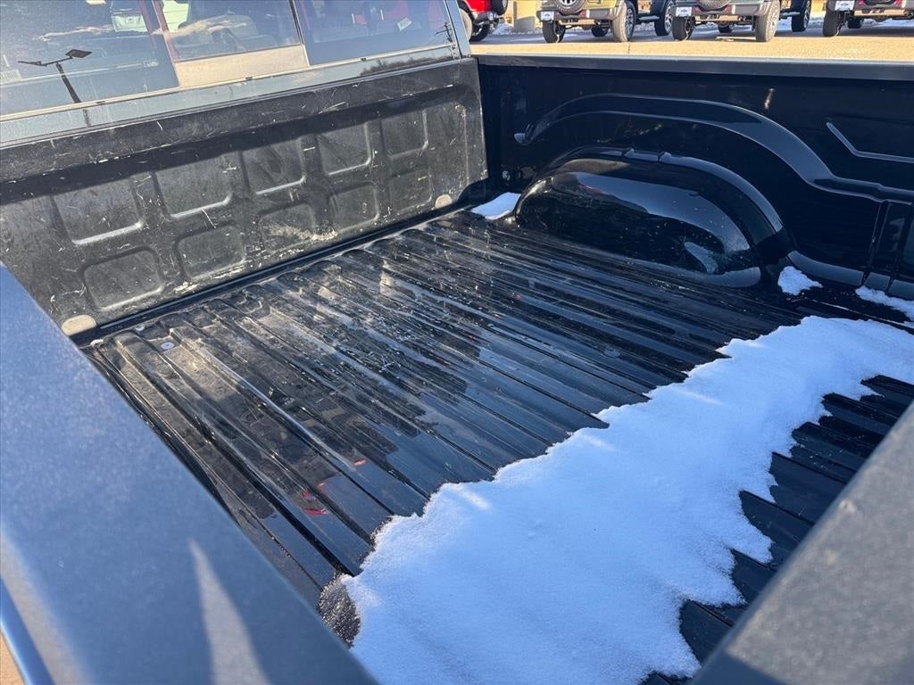 2023 RAM 1500 Classic SLT Crew Cab 4x4 5'7' Box