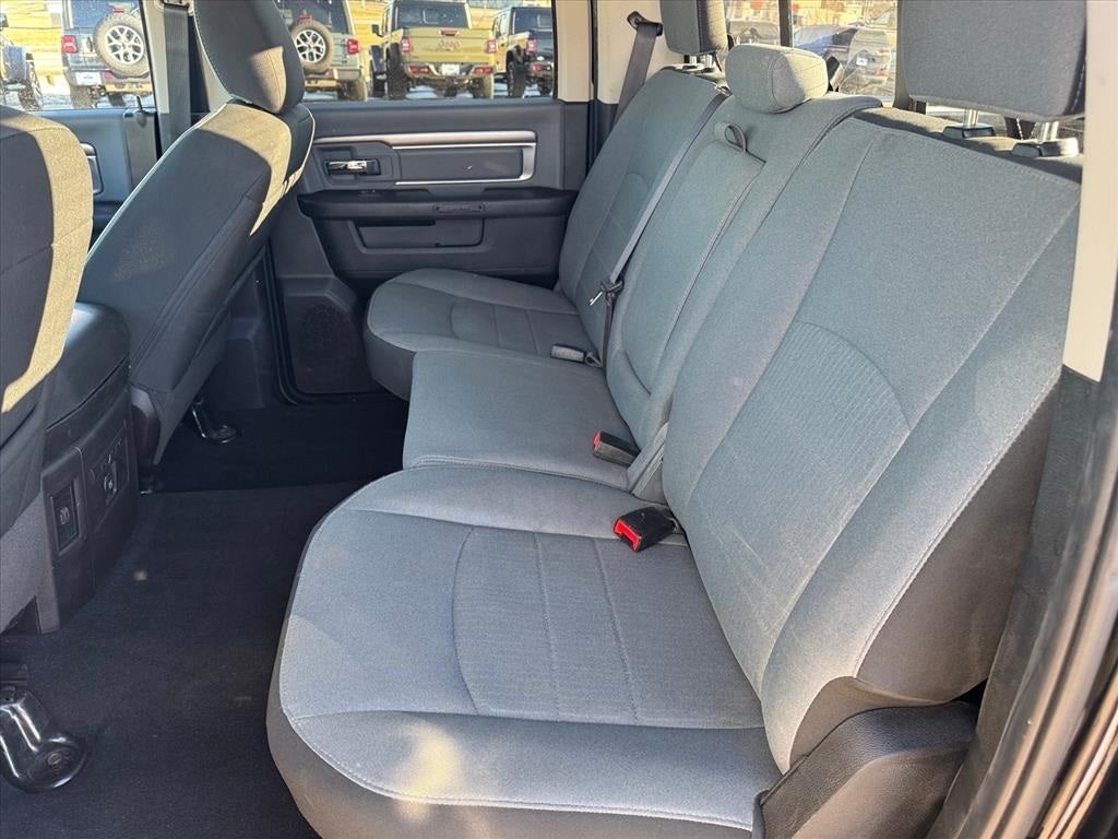 2023 RAM 1500 Classic SLT Crew Cab 4x4 5'7' Box