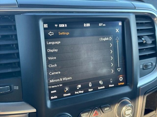 2023 RAM 1500 Classic SLT Crew Cab 4x4 5'7' Box