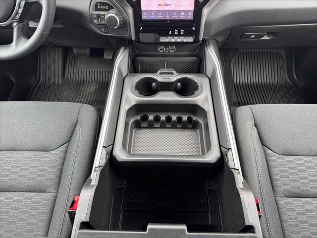 2026 RAM 1500 Big Horn Crew Cab 4x4 5'7' Box