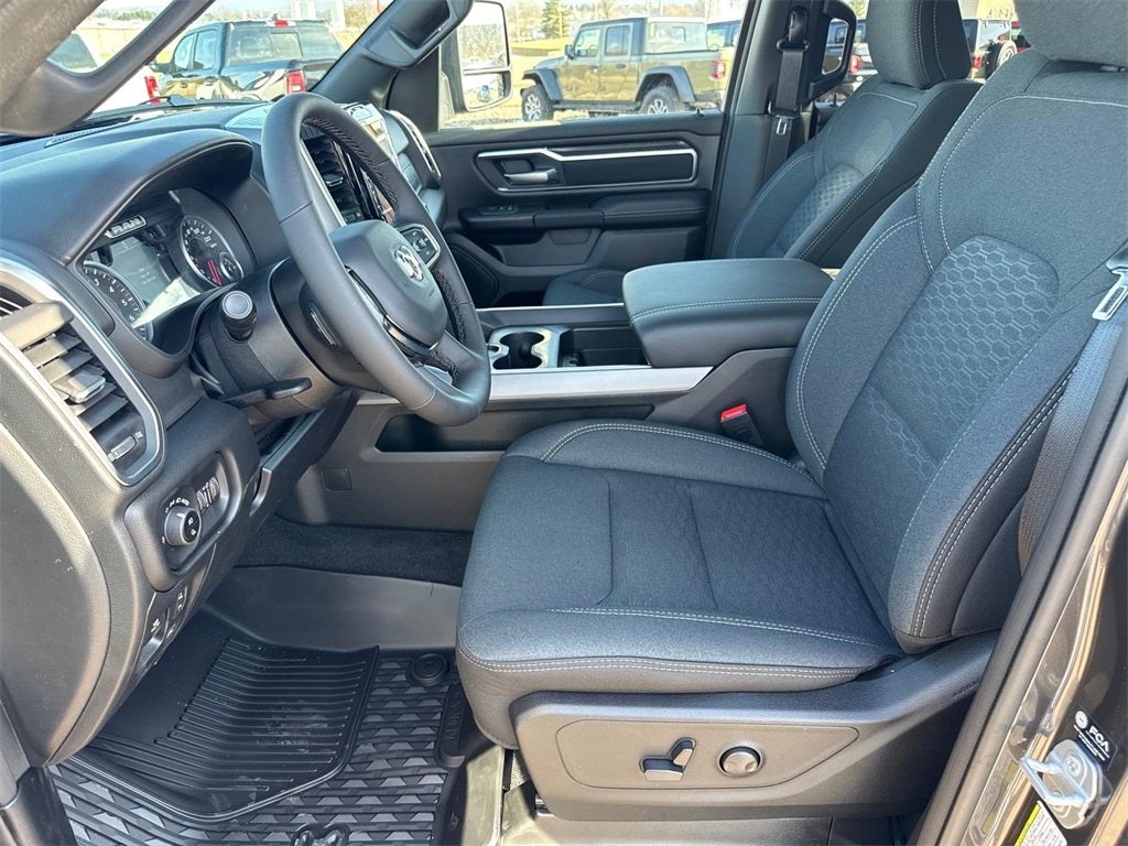 2026 RAM Ram 1500 RAM 1500 BIG HORN CREW CAB 4X4 6'4' BOX