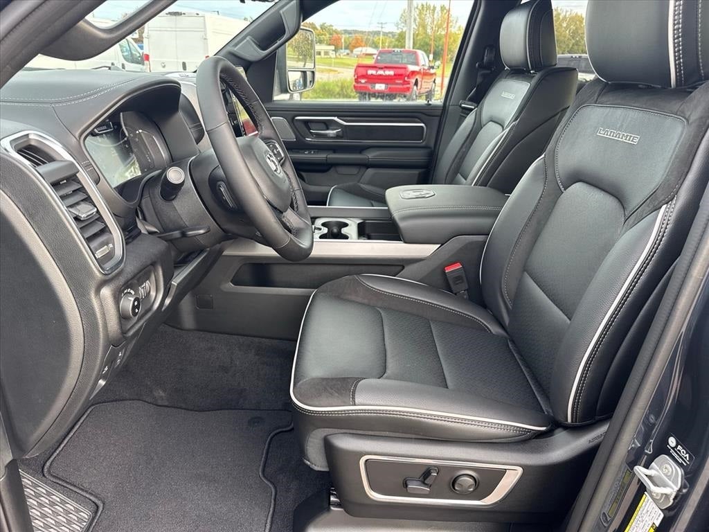 2026 RAM Ram 1500 RAM 1500 LARAMIE CREW CAB 4X4 6'4' BOX