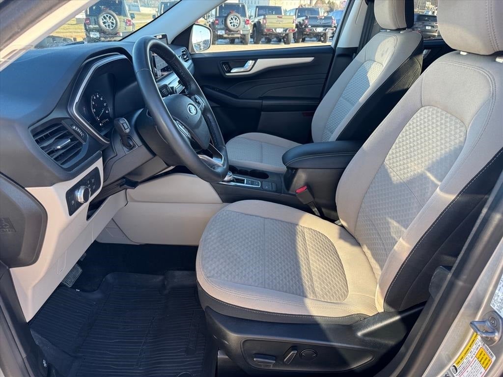 2021 Ford Escape SE Hybrid