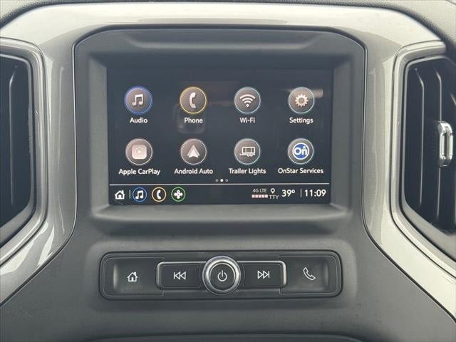 2022 Chevrolet Silverado 1500 4WD Crew Cab Short Bed Custom