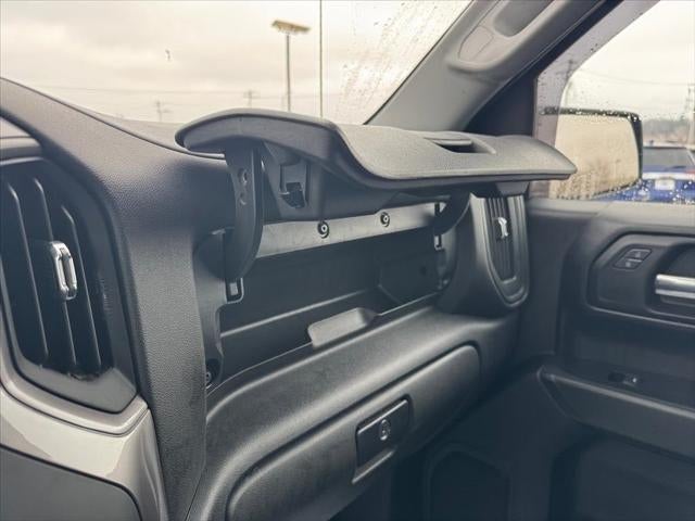 2022 Chevrolet Silverado 1500 4WD Crew Cab Short Bed Custom