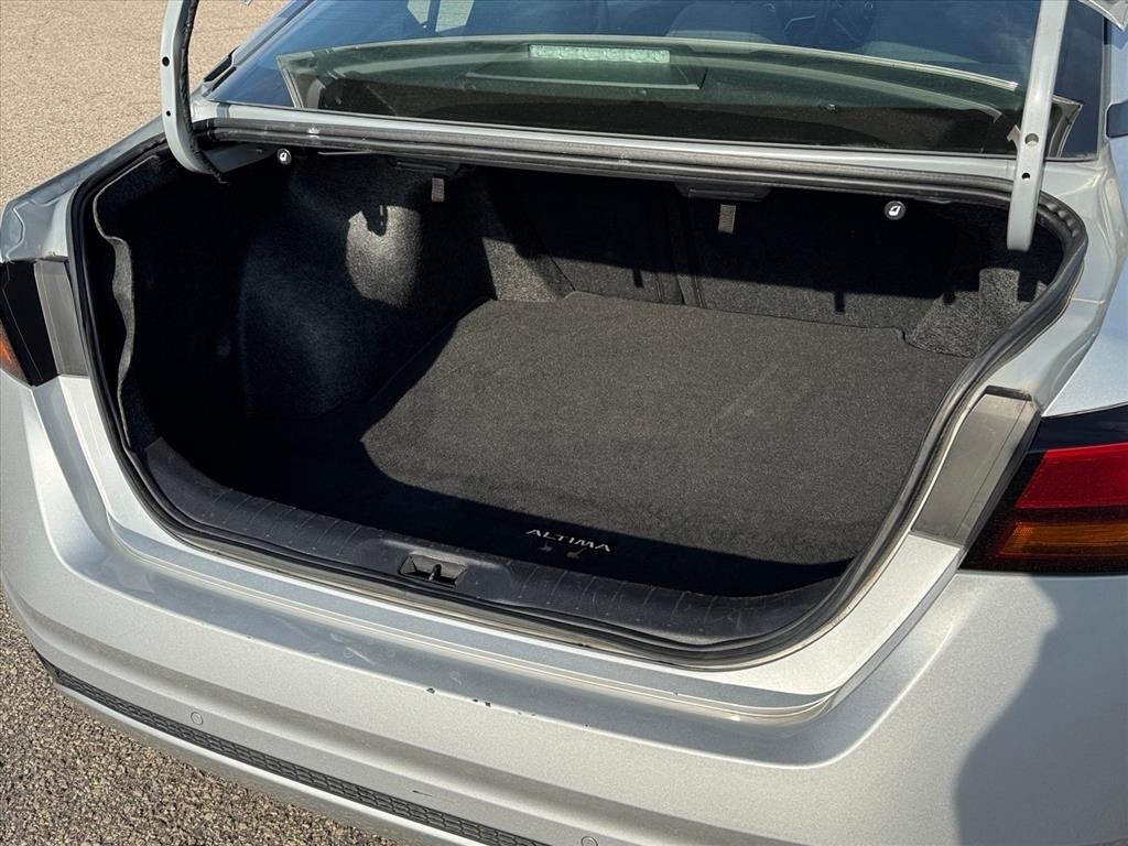 2024 Nissan Altima SV FWD