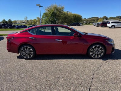 2023 Nissan Altima SL FWD