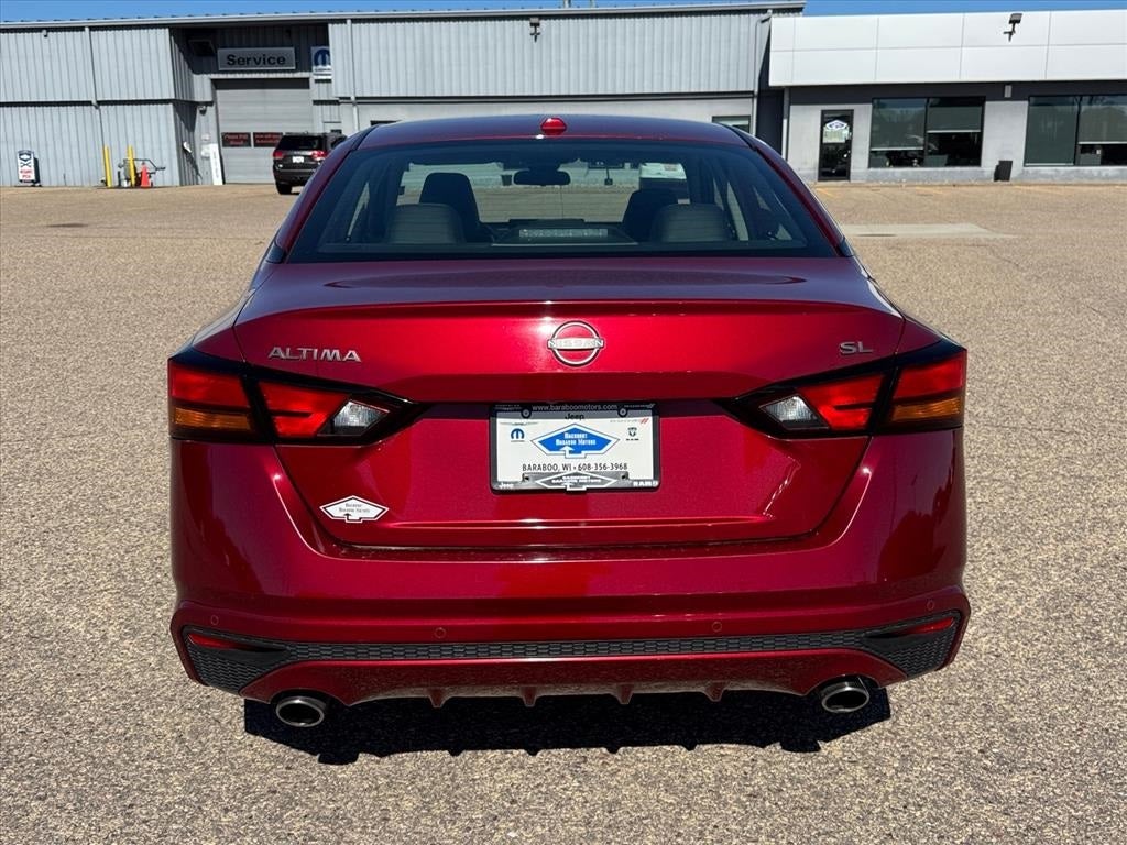 2023 Nissan Altima SL FWD