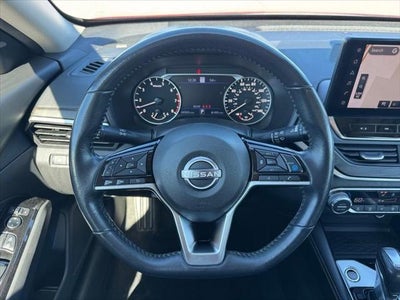 2023 Nissan Altima SL FWD