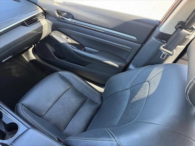 2023 Nissan Altima SL FWD