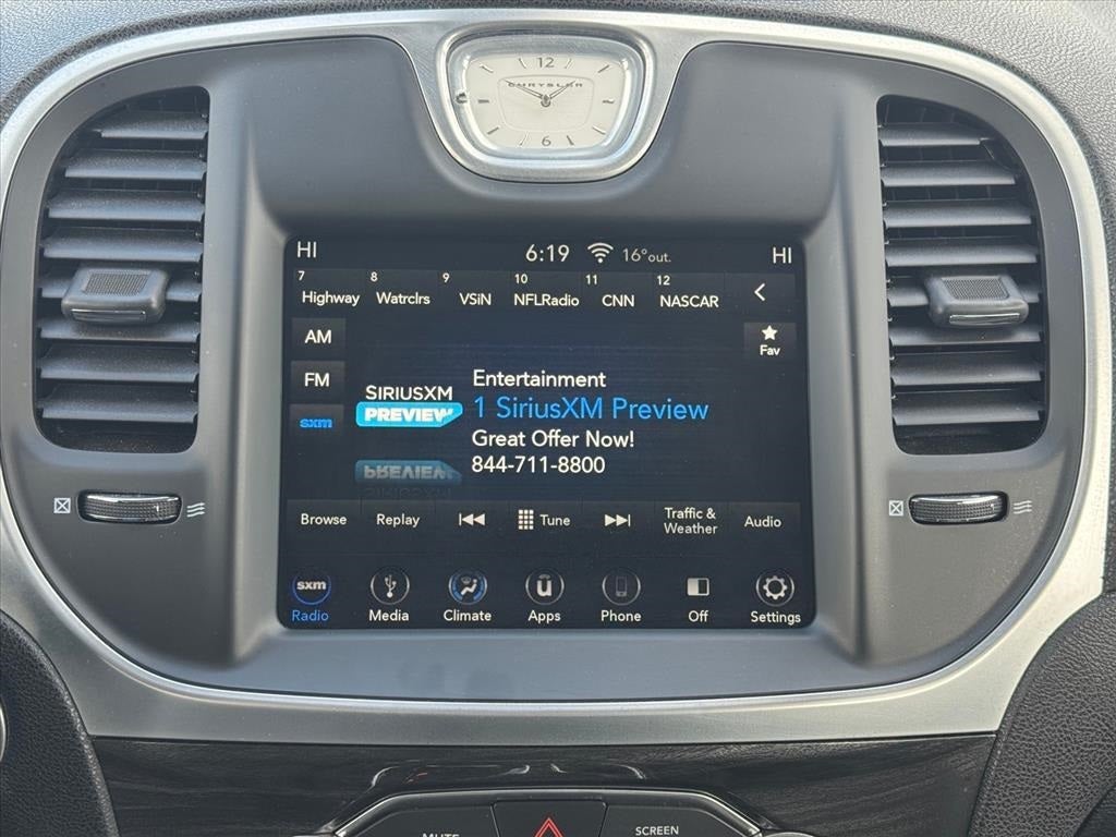 2019 Chrysler 300 Touring